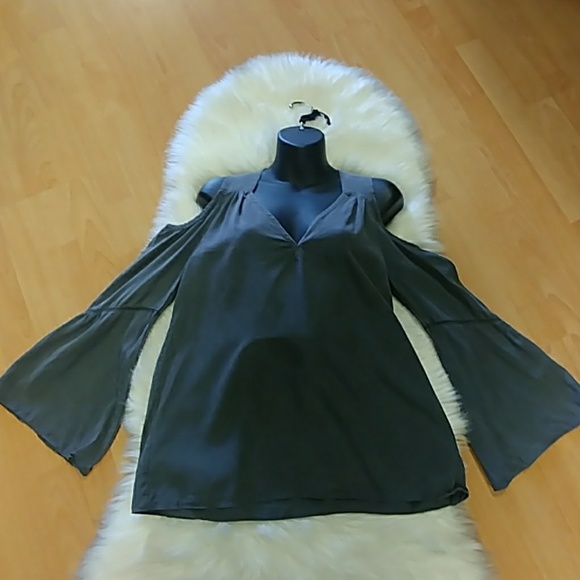 Do + Be Cold Shouldered Boho Top - Picture 6 of 8